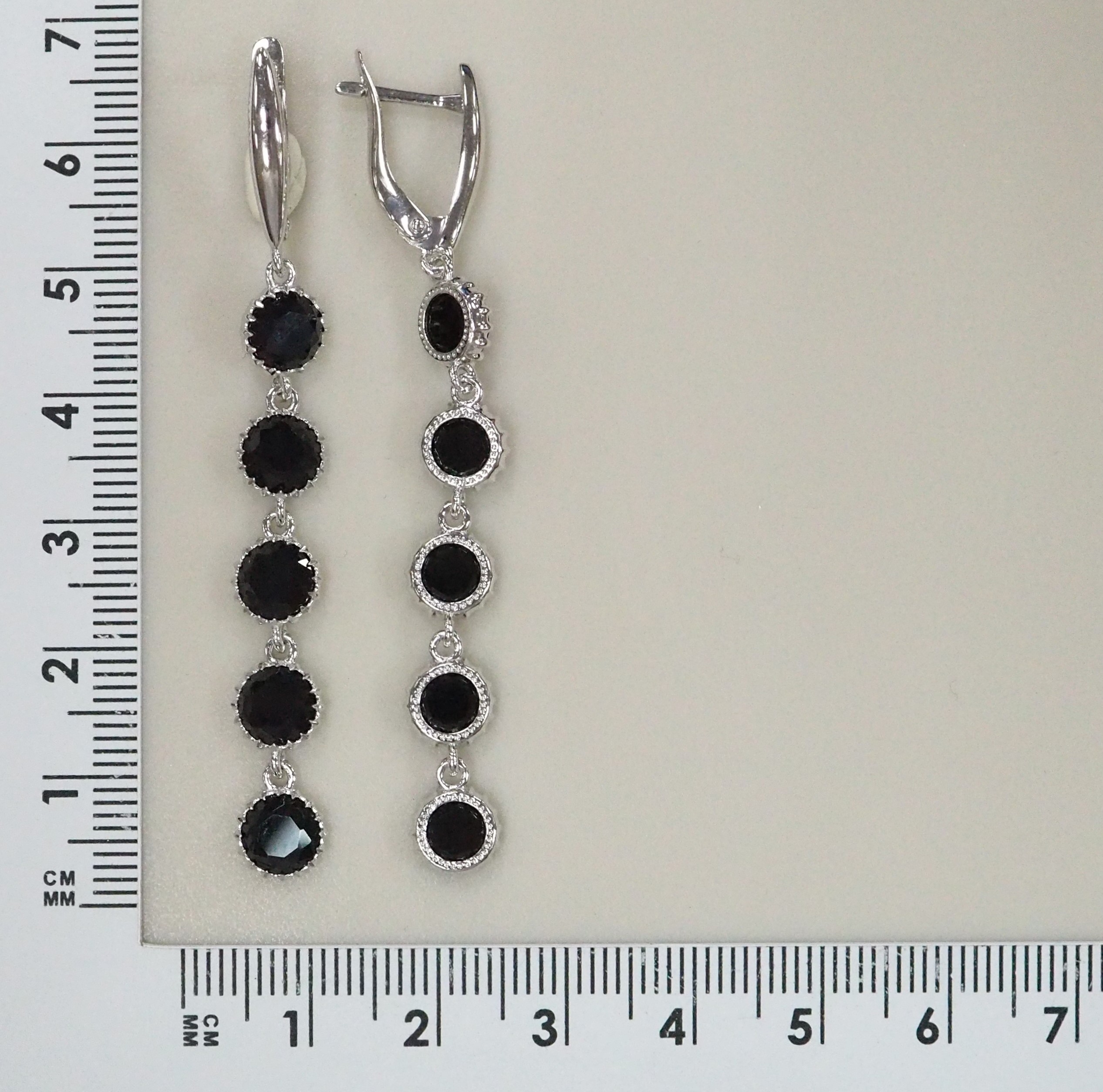 Серебряные серьги с черными турмалинами